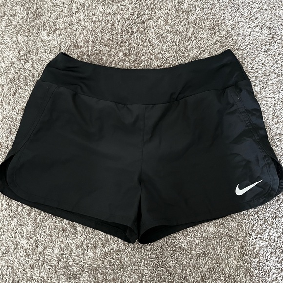 Nike Run Crew 2 Shorts